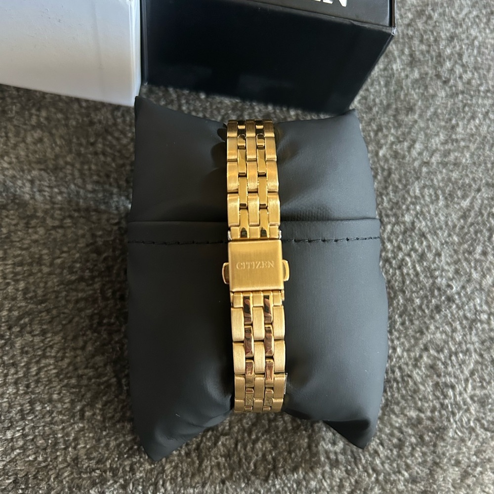 Citizen Quartz Gold-Tone Watch - Picture 4 of 4
